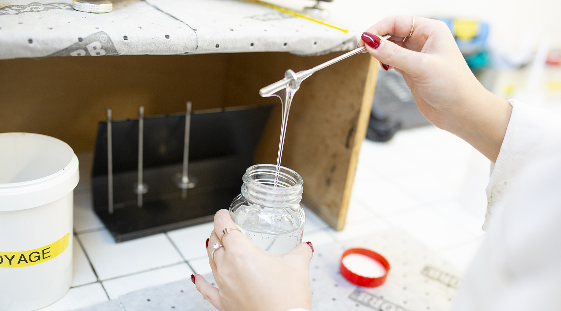 Klebstoffe - Jakob KECK Chemie